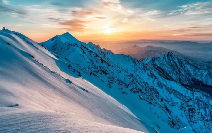 为什么90%的爆仓交易都在浮盈后?“交易死亡区”揭秘!-RB螺纹钢期货交易网